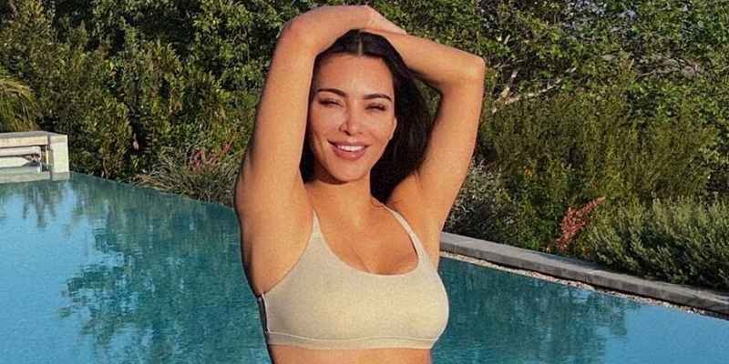 Kim-Kardashian-Replying-To-Assertions-That-She-Photoshopped-Her-Stomach-Button