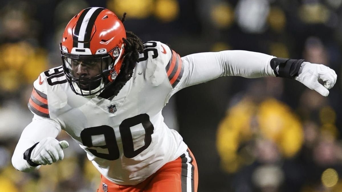 Browns Have Agreed To Re-sign Jadeveon Clowney’s One-Year, $11 Million Deal