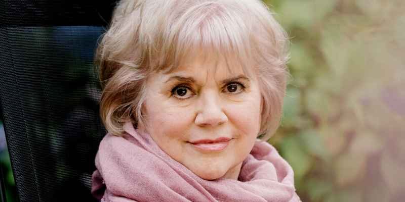 How Old Is Linda Ronstadt Did She Ever Marry Age, Husband, Net Worth, Height, Career & More!!